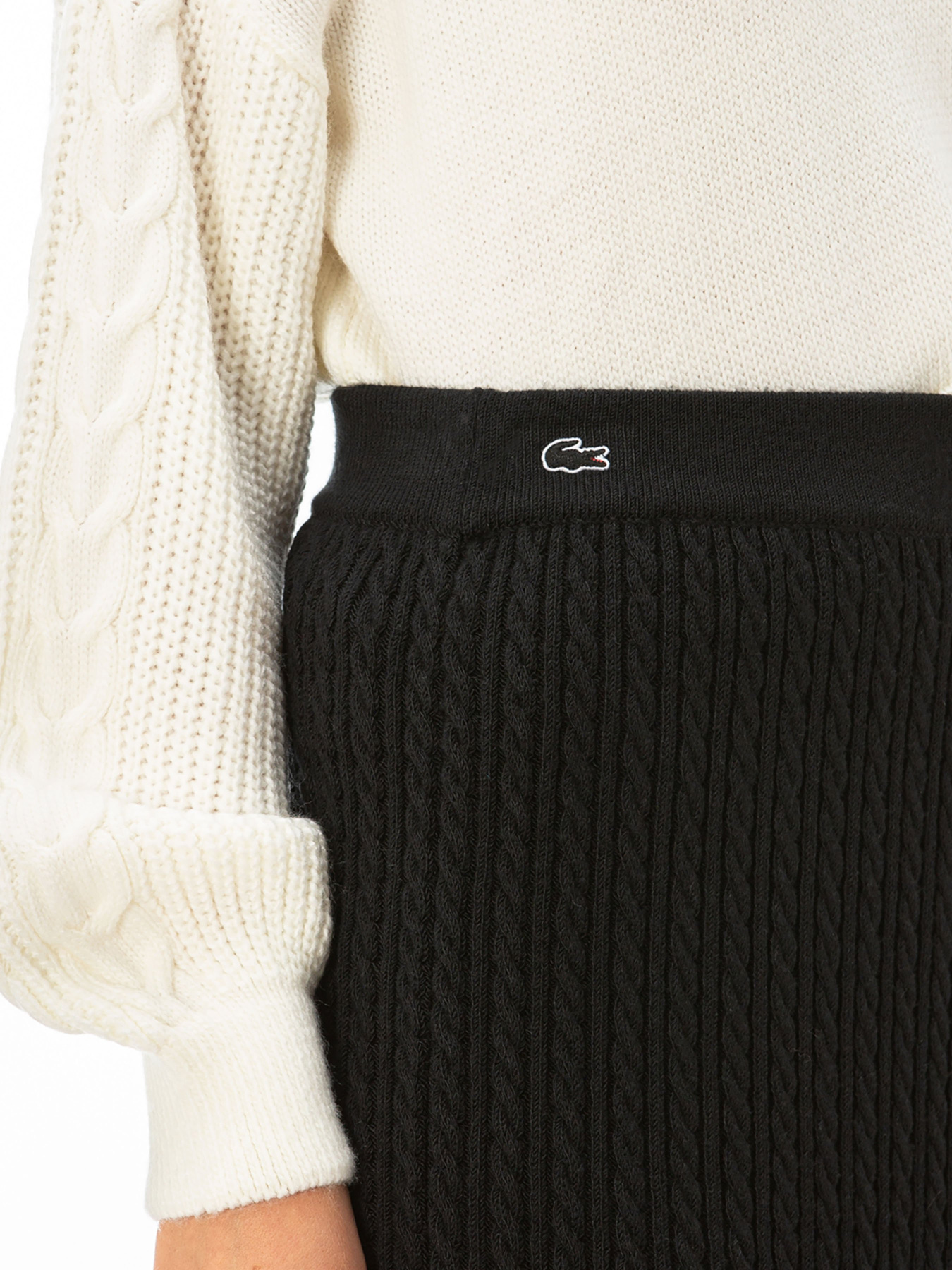 Спідниця міді Lacoste модель JF200606S Спідниця міді Lacoste модель JF200606S Фото