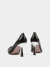 Туфли на каблуках LeBERDES модель 00000011645 Фото