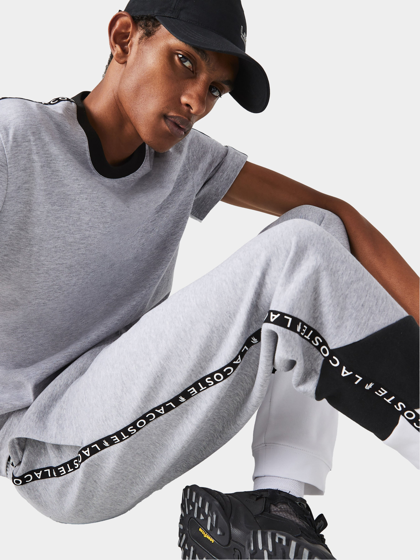 Штаны спортивные Lacoste модель XH7066SJ1 Штаны спортивные Lacoste модель XH7066SJ1 Фото