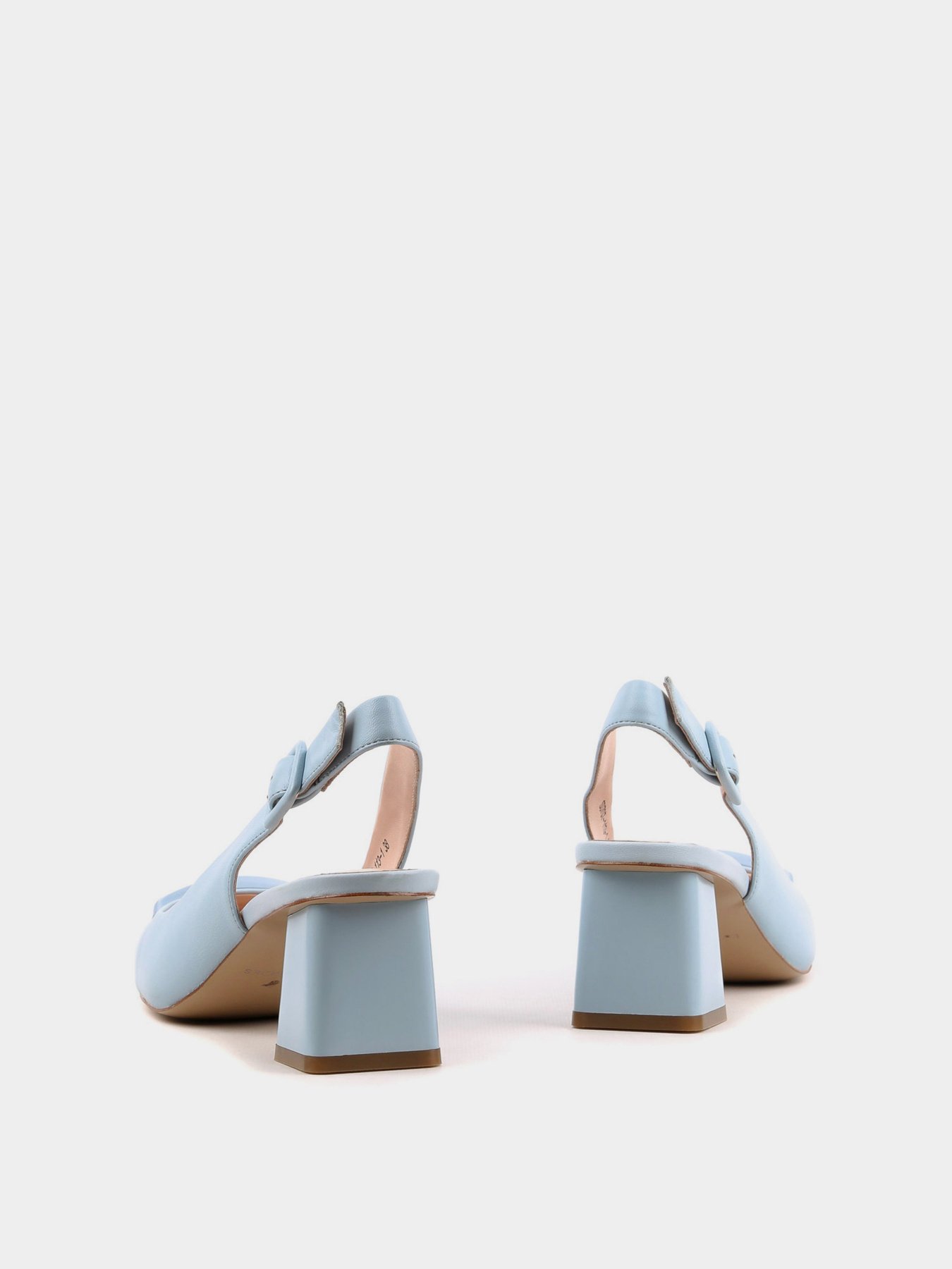 Босоножки LeBERDES модель 00000011798 Фото