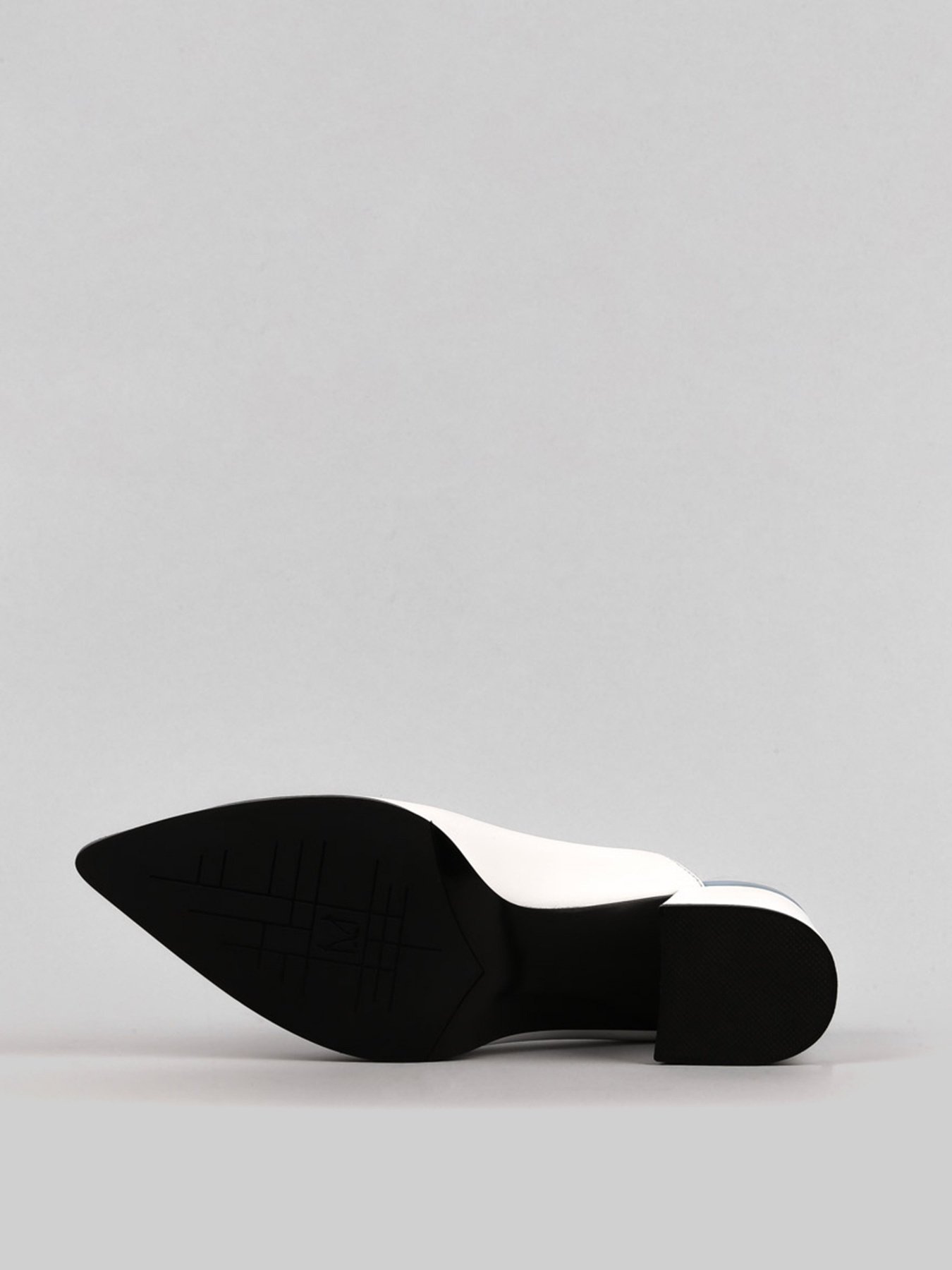 Босоножки LeBERDES модель 00000011814 Фото