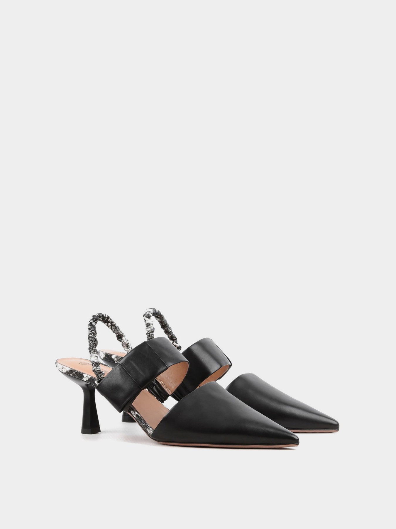 Босоніжки LeBERDES модель 00000011853 Фото