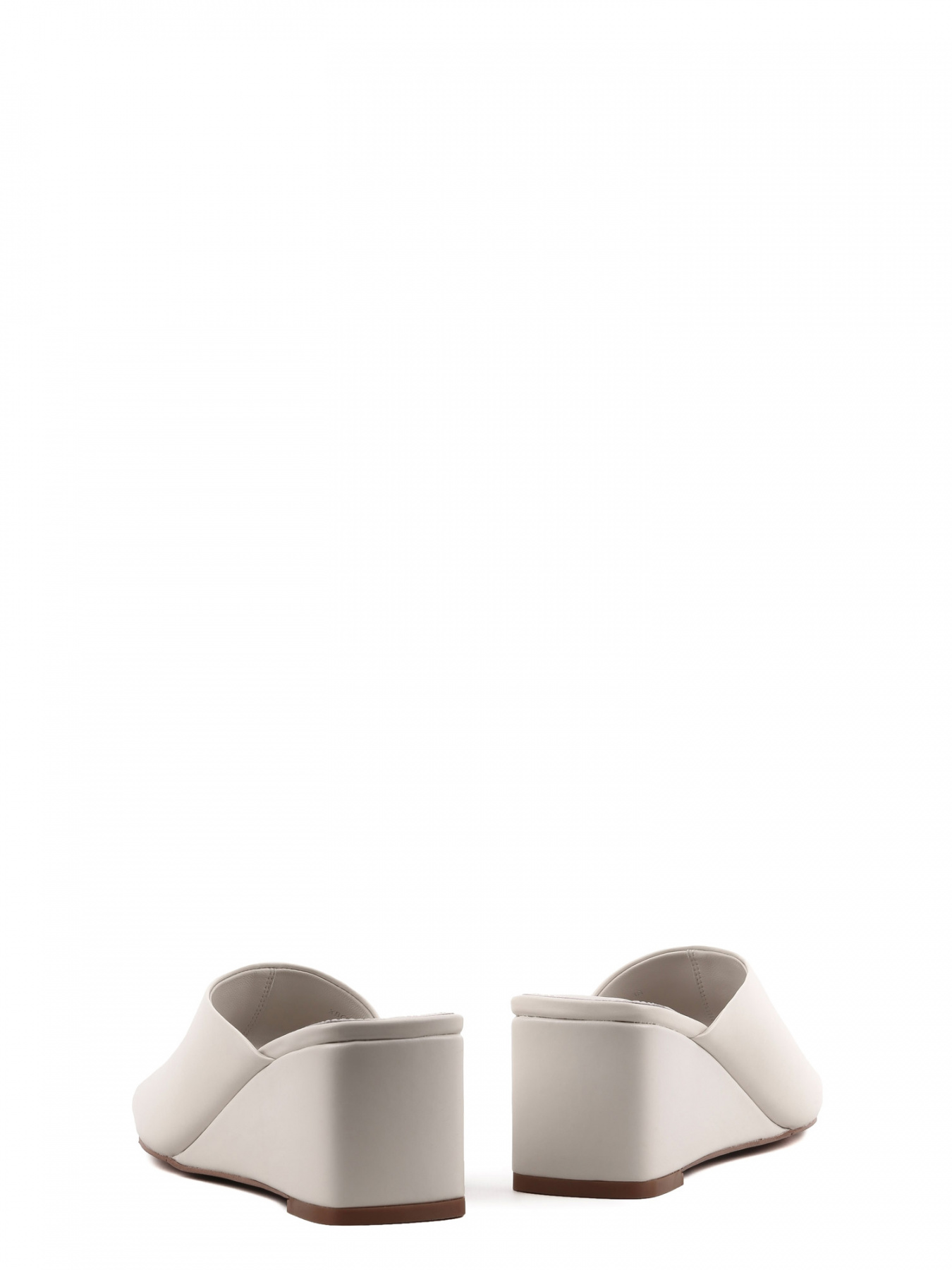 Шлепанцы LeBERDES модель 00000011855 Фото