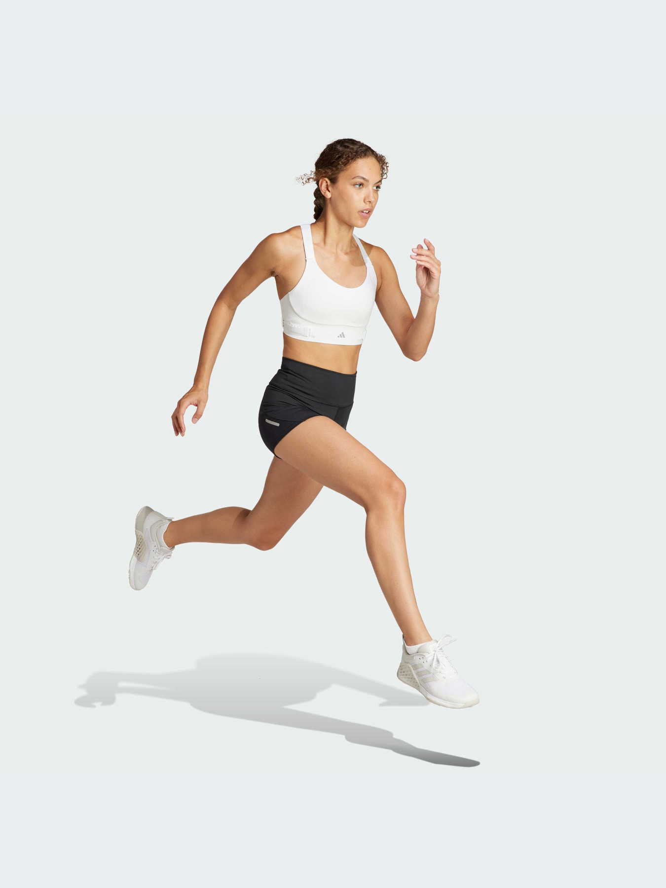 Спортивный топ Adidas модель IM7706 Фото