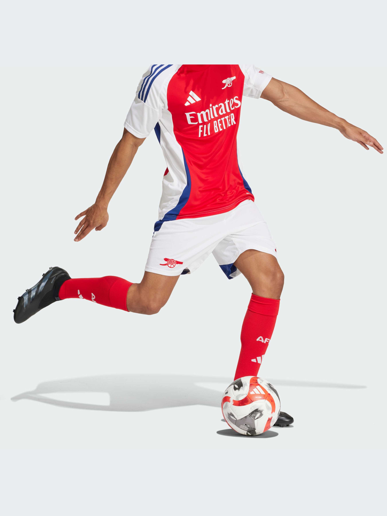 Шорты спортивные Adidas модель IT6139 Фото