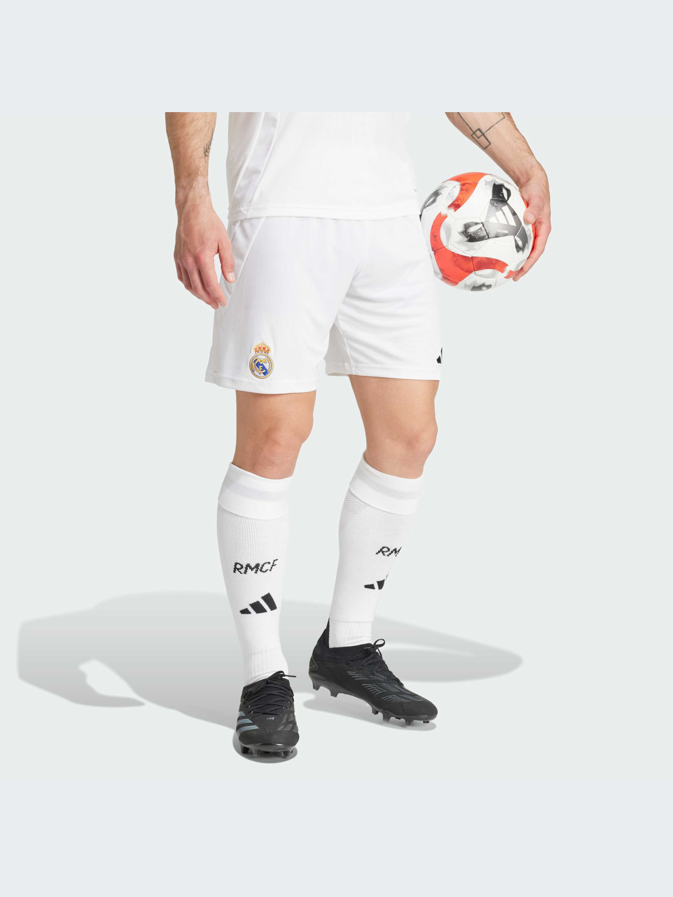 Спортивні шорти Adidas модель IU5008 Фото