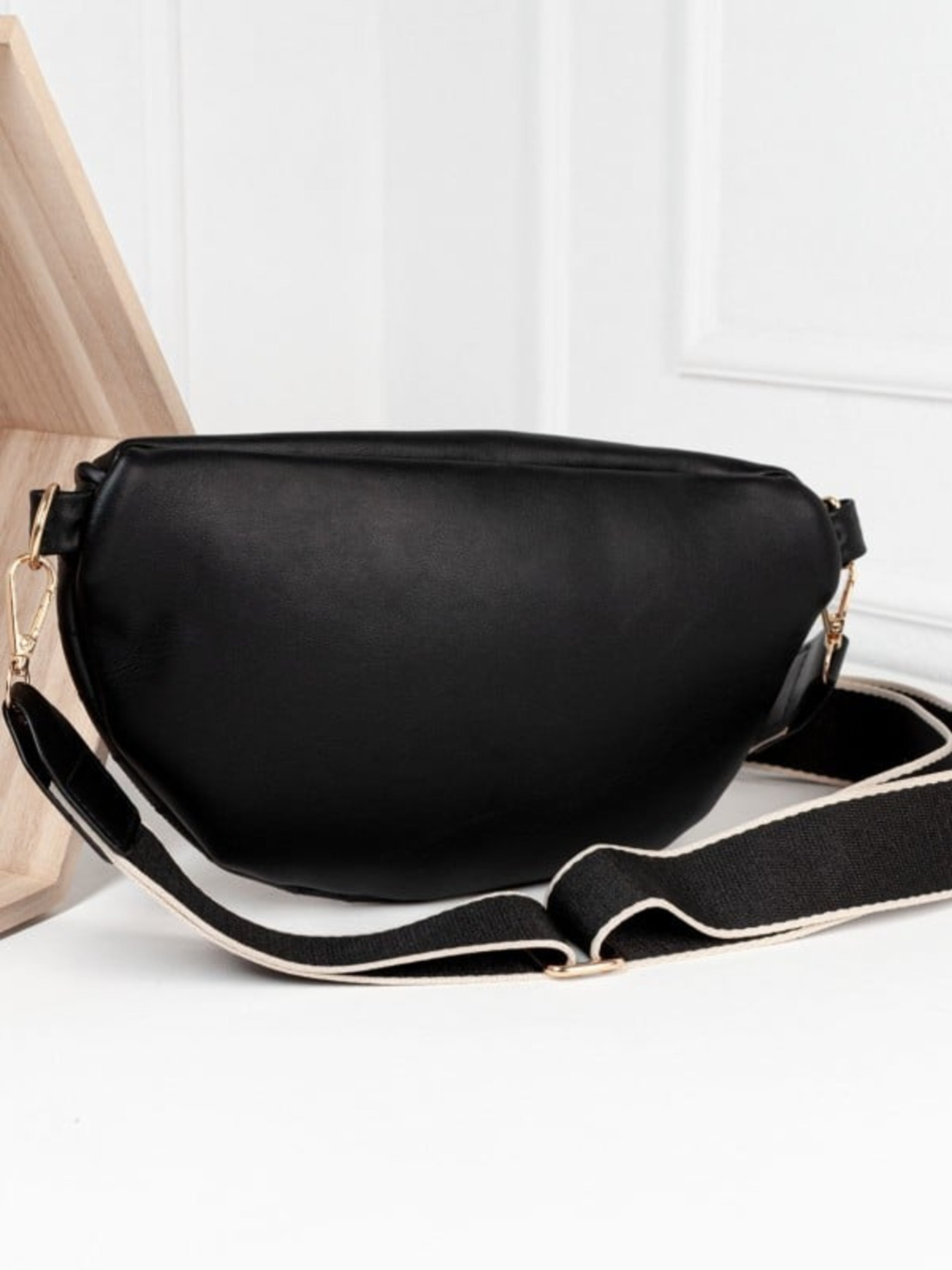 Поясная сумка ISSA Plus модель SU3-203_черный Фото