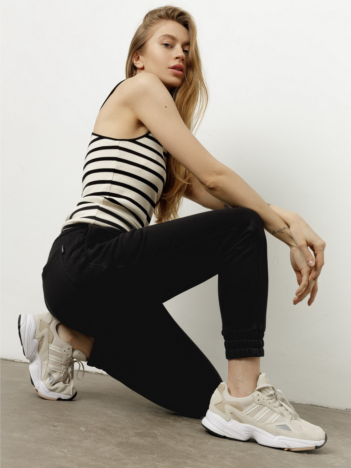 Джогери HARVEST Girls модель 130391000000490000 Джогери HARVEST Girls модель 130391000000490000 Фото