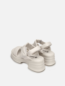 Босоніжки YUKI модель ЦБ-00232952 Босоніжки YUKI модель ЦБ-00232952 Фото