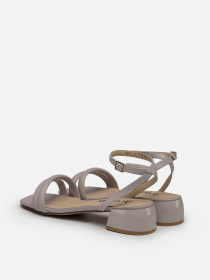 Босоніжки YUKI модель ЦБ-00232975 Босоніжки YUKI модель ЦБ-00232975 Фото