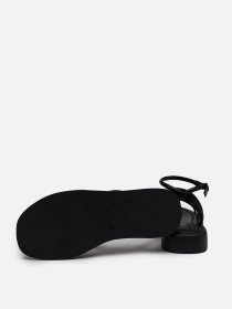 Сандалії YUKI модель ЦБ-00238324 Фото