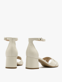 Босоніжки RYLKO модель 5DBJ6_R5__DB Фото