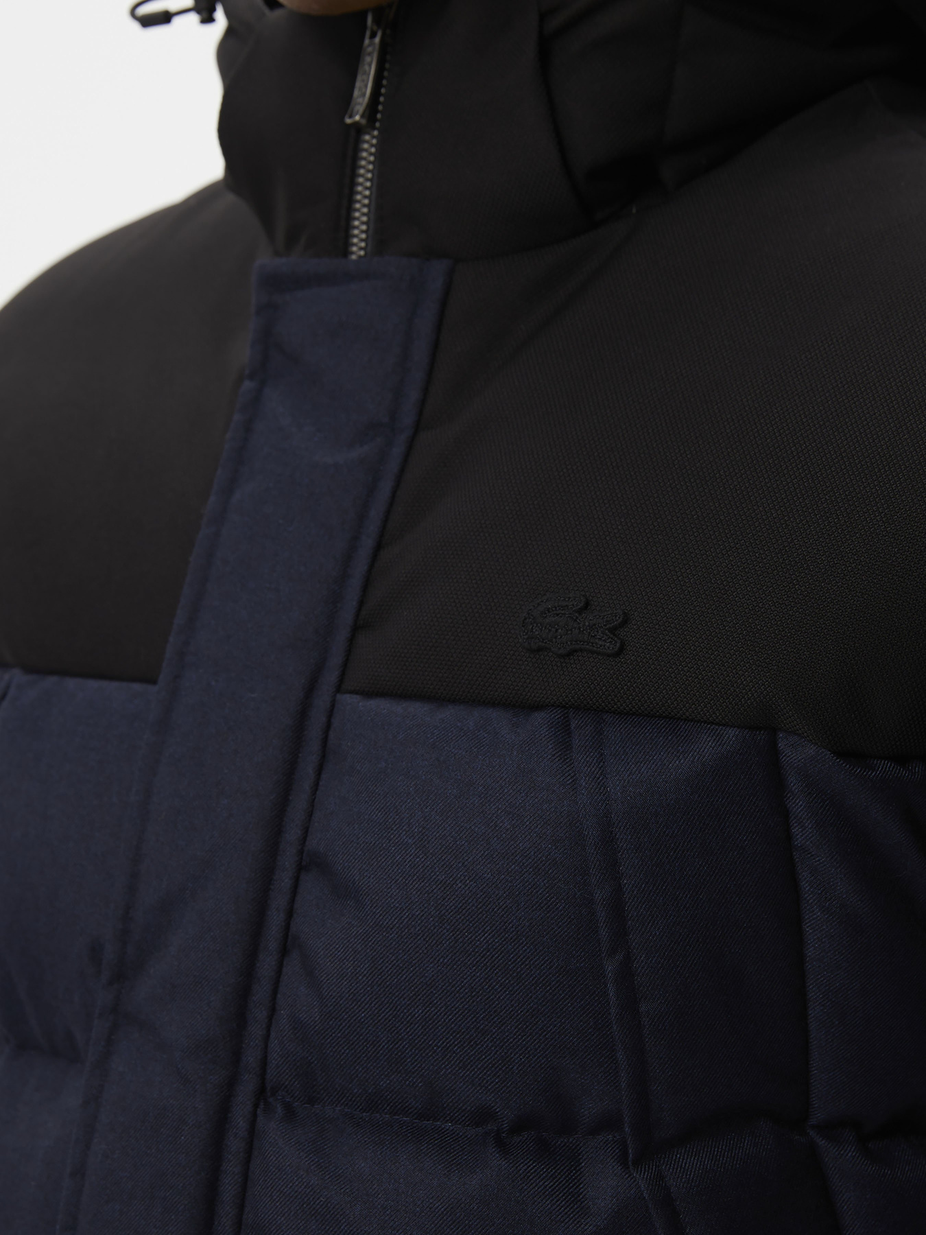 Демісезонна куртка Lacoste модель BH231010L Фото