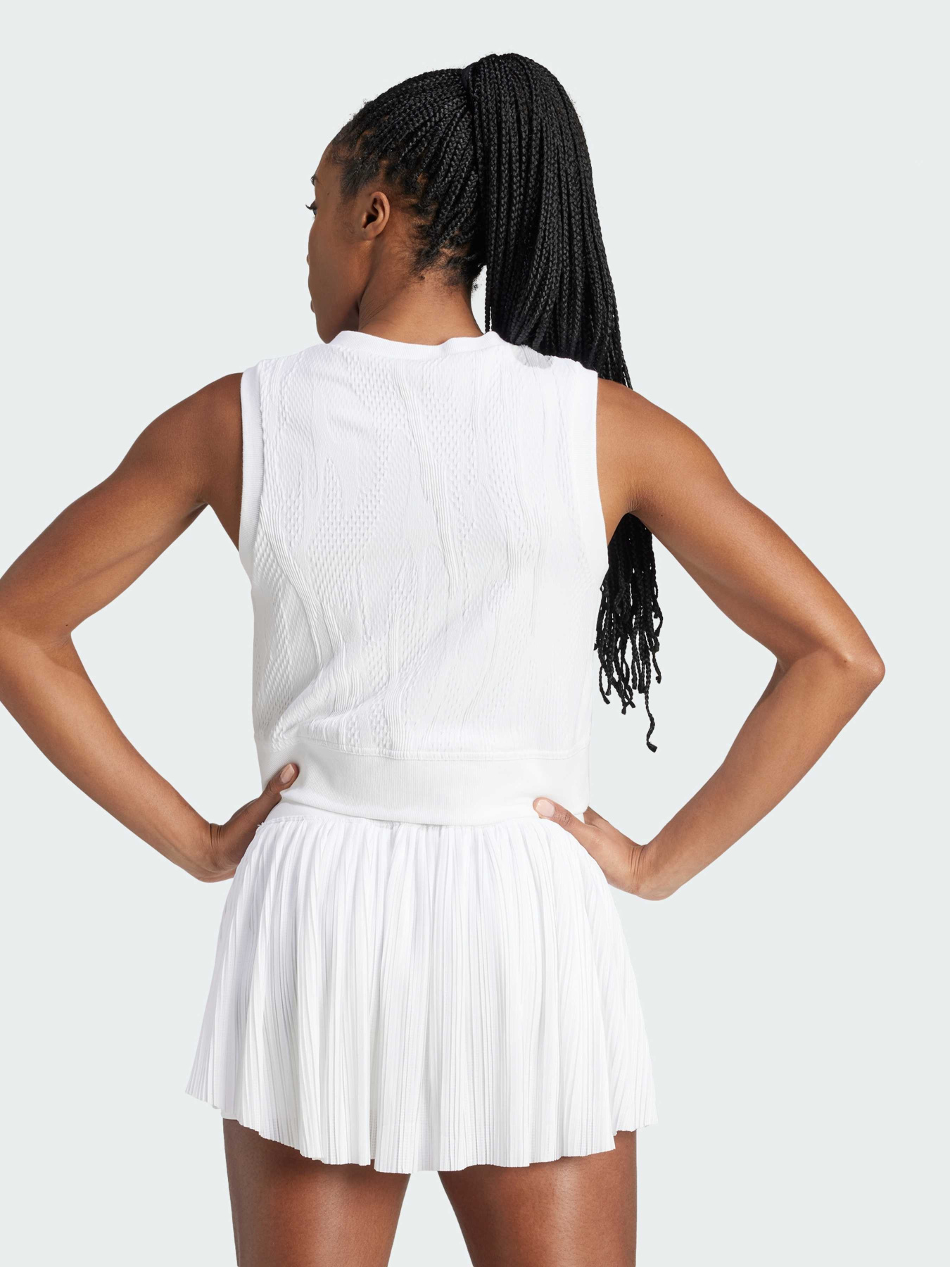 Топ спортивный Adidas модель IT4688 Фото