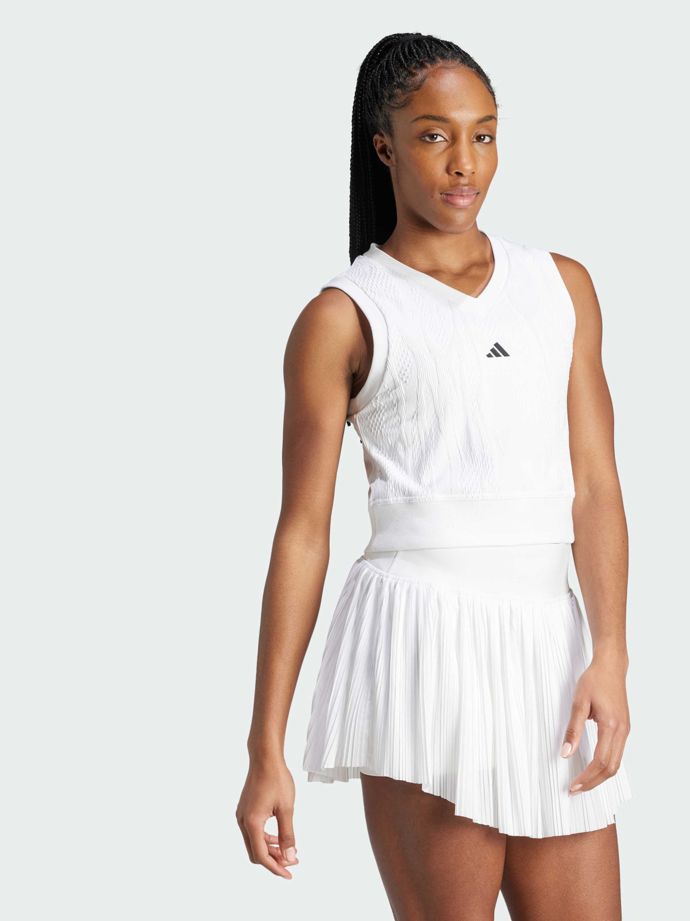 Топ спортивный Adidas модель IT4688 Фото