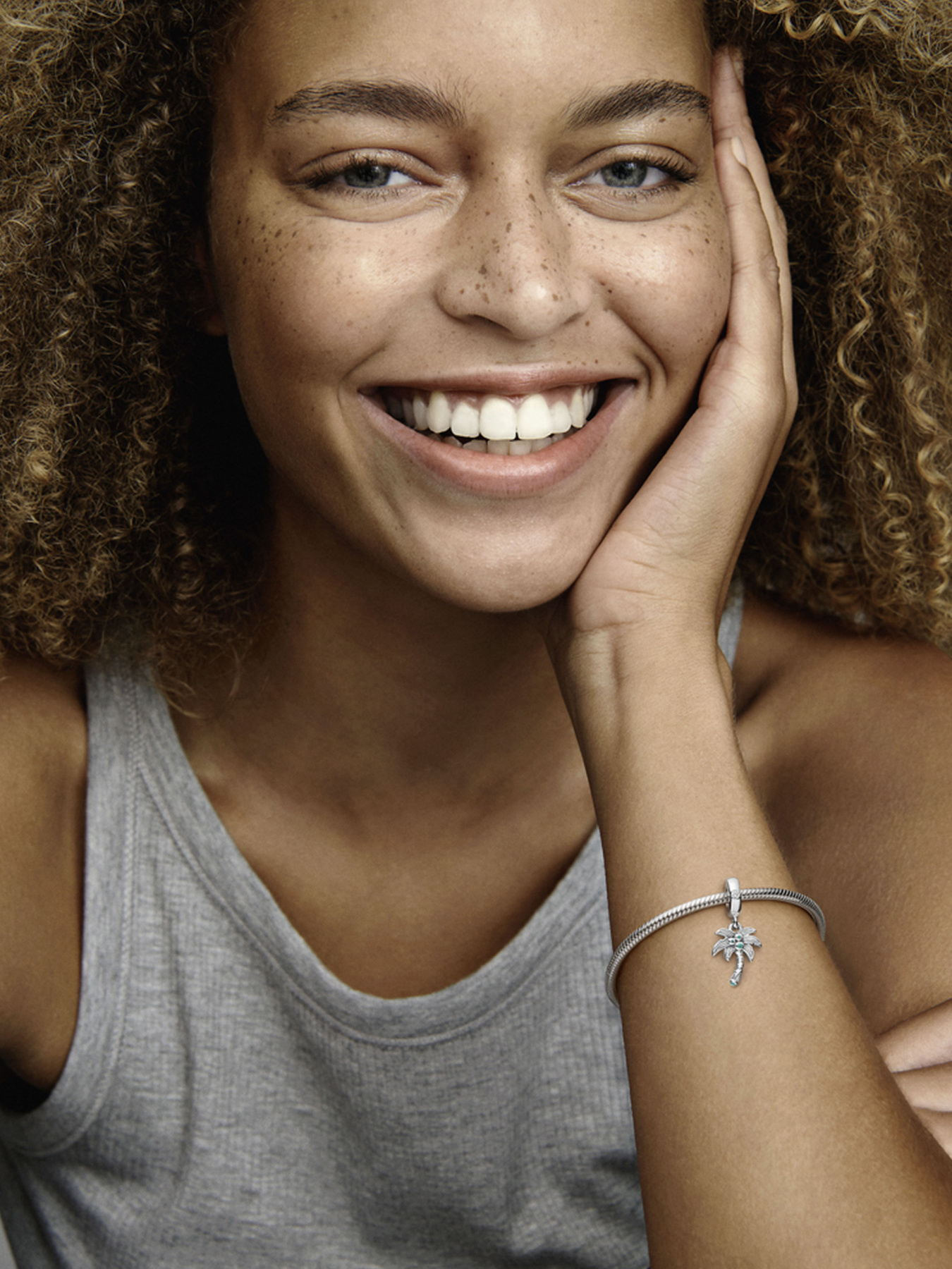 Класичні PANDORA Moments модель 799438C01 Фото