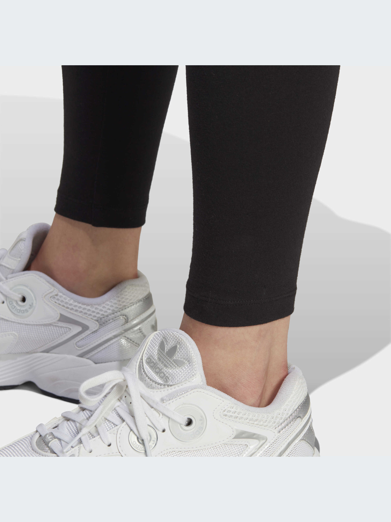 Брюки Adidas модель IA6446-KZ Фото
