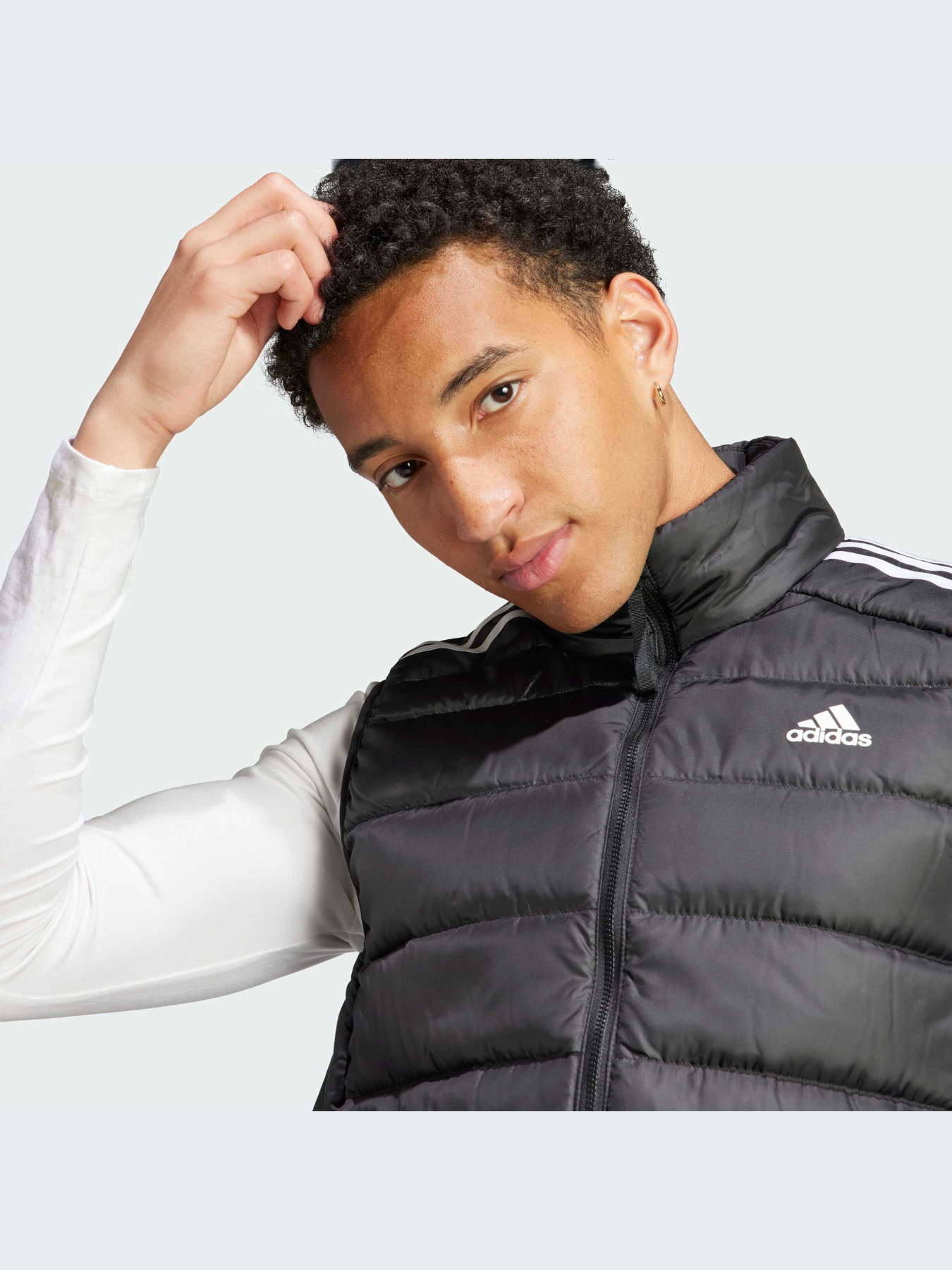 Жилет с утеплителем Adidas модель HZ5728 Фото