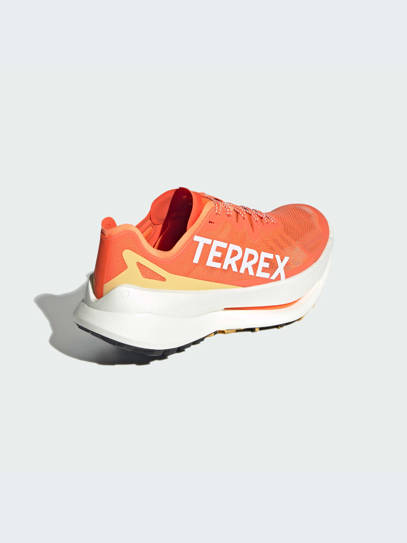 Кросівки для бігу Adidas Terrex модель IF6594 Фото