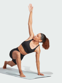 Топ спортивный Adidas модель IQ3371 Фото