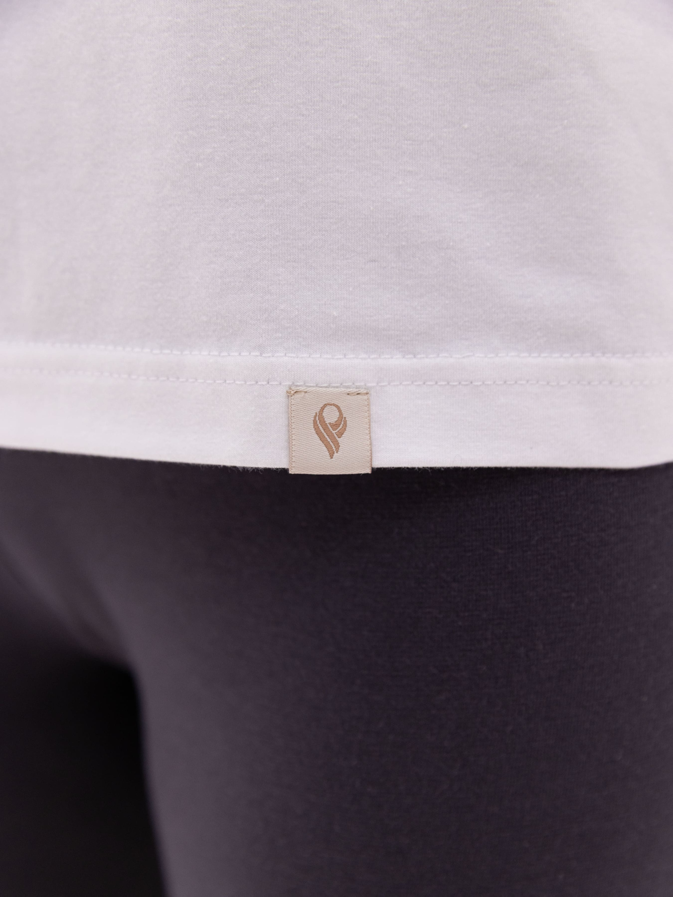 Футболка Роза модель 231104_white Фото