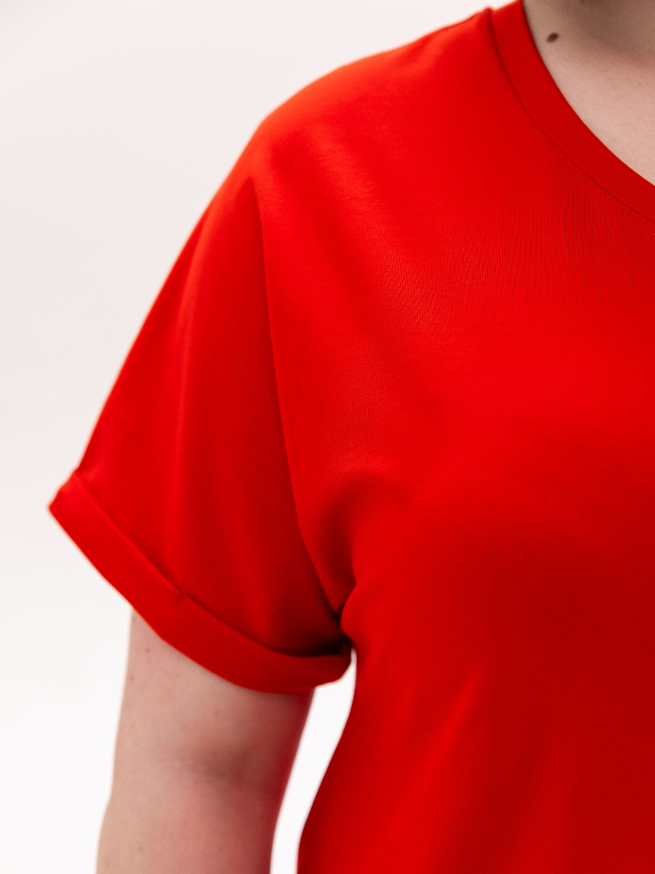 Футболка Роза модель 230938_red Фото