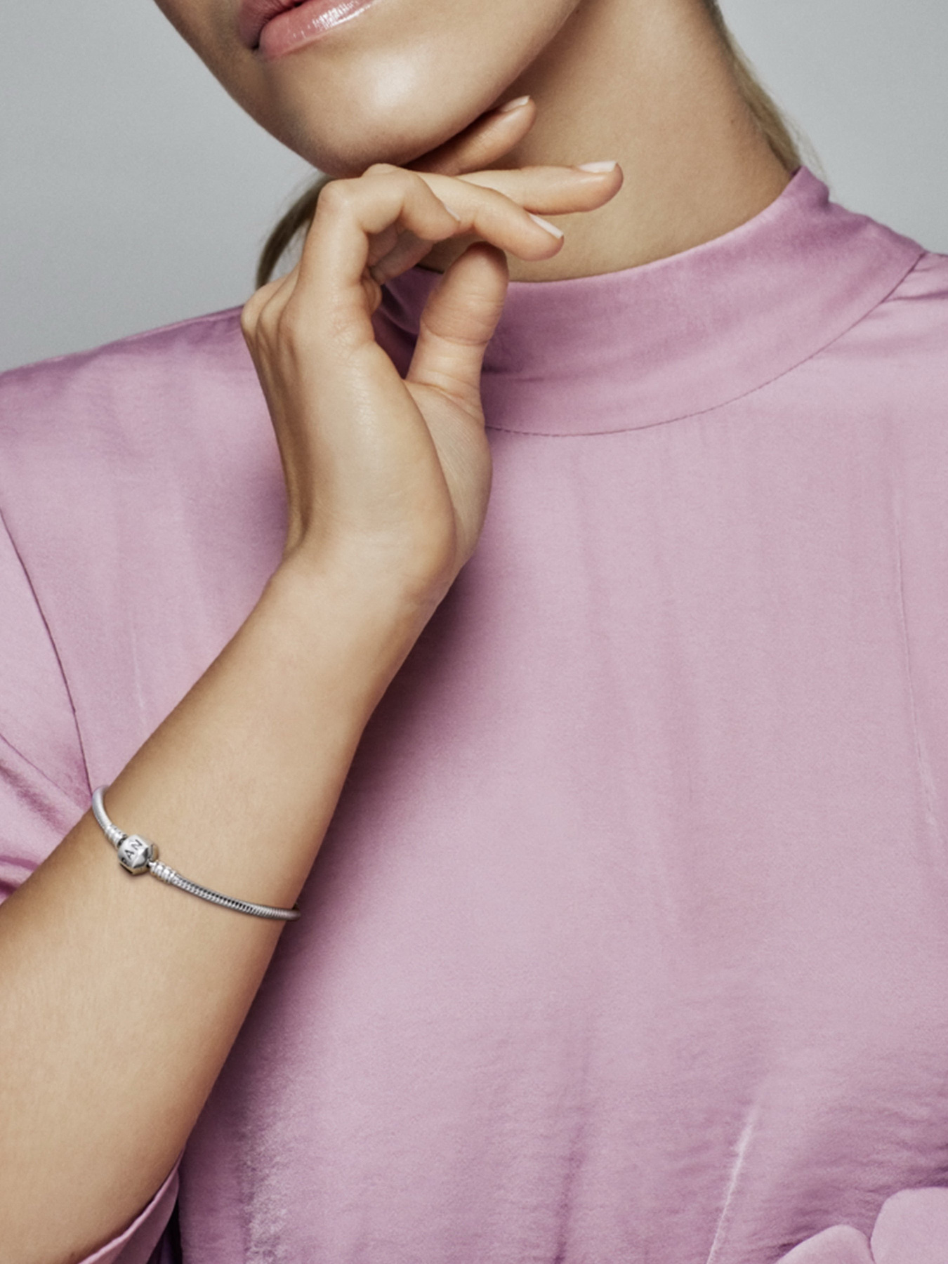 Для шармів PANDORA Moments модель 590702HV Фото