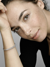 Бангли PANDORA модель 592313C01 Фото