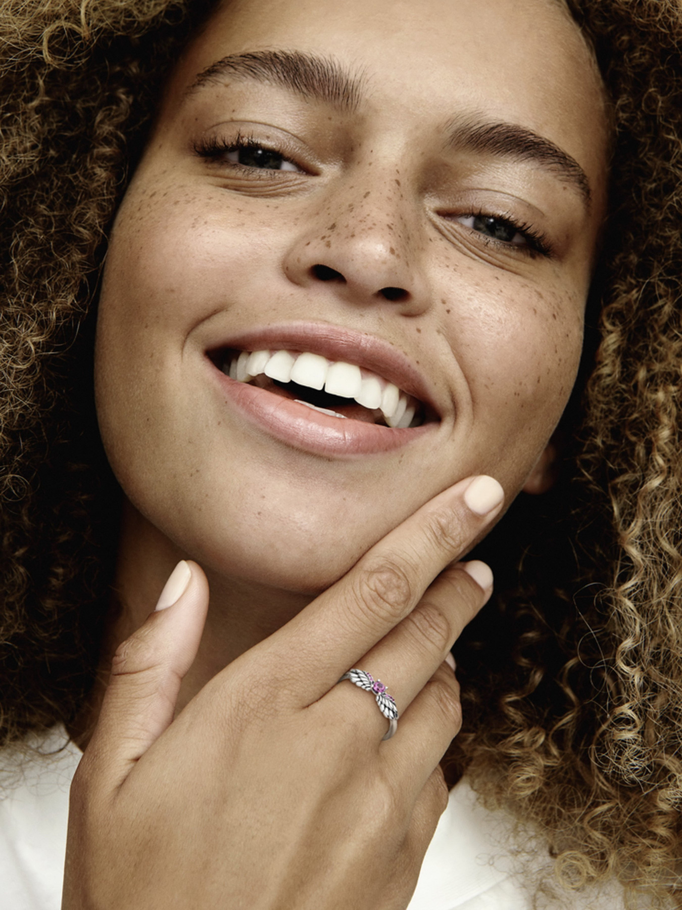 Каблучки PANDORA Moments модель 198500C02 Фото