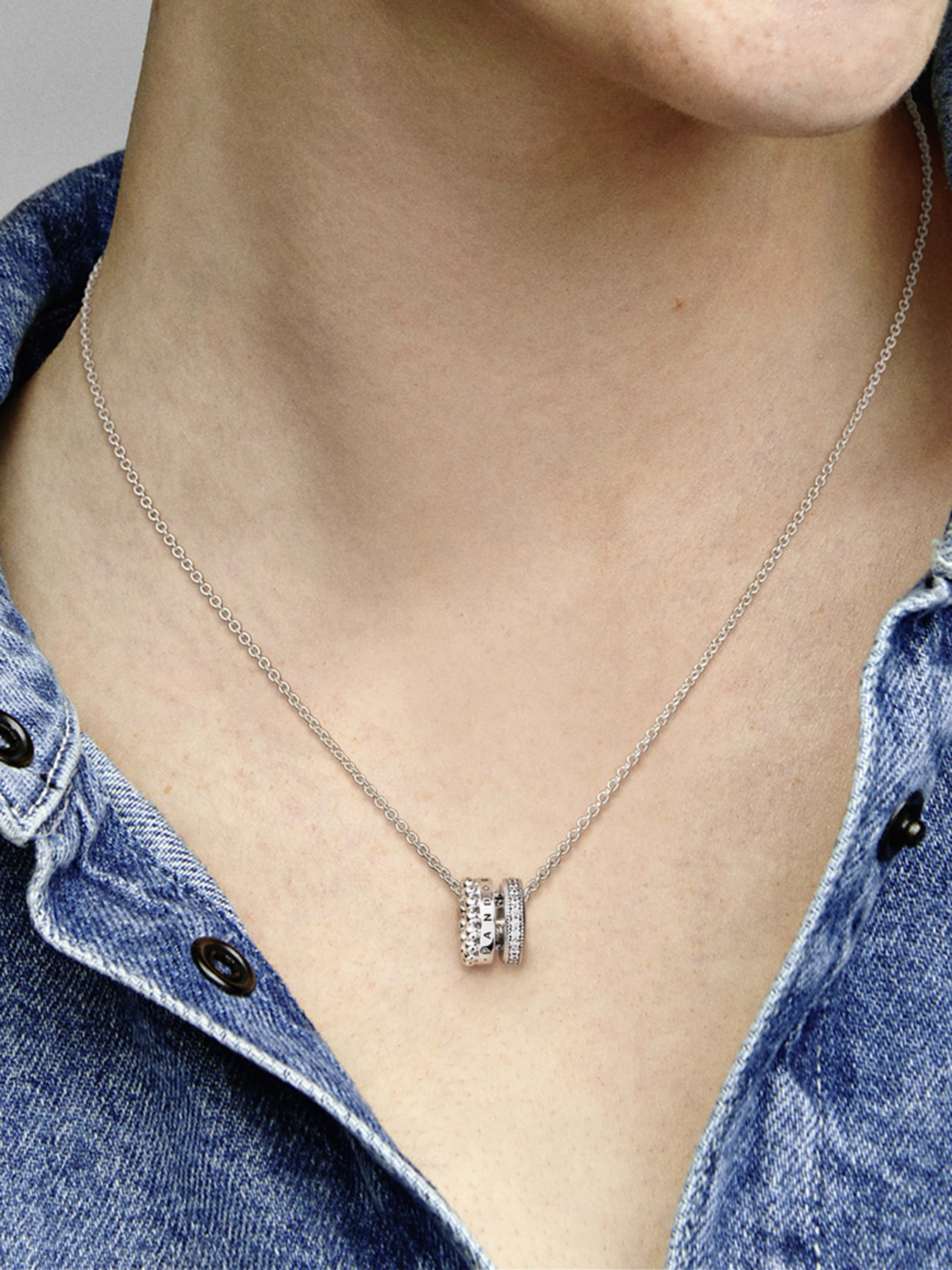 Колье PANDORA модель 392311C01 Колье PANDORA модель 392311C01 Фото