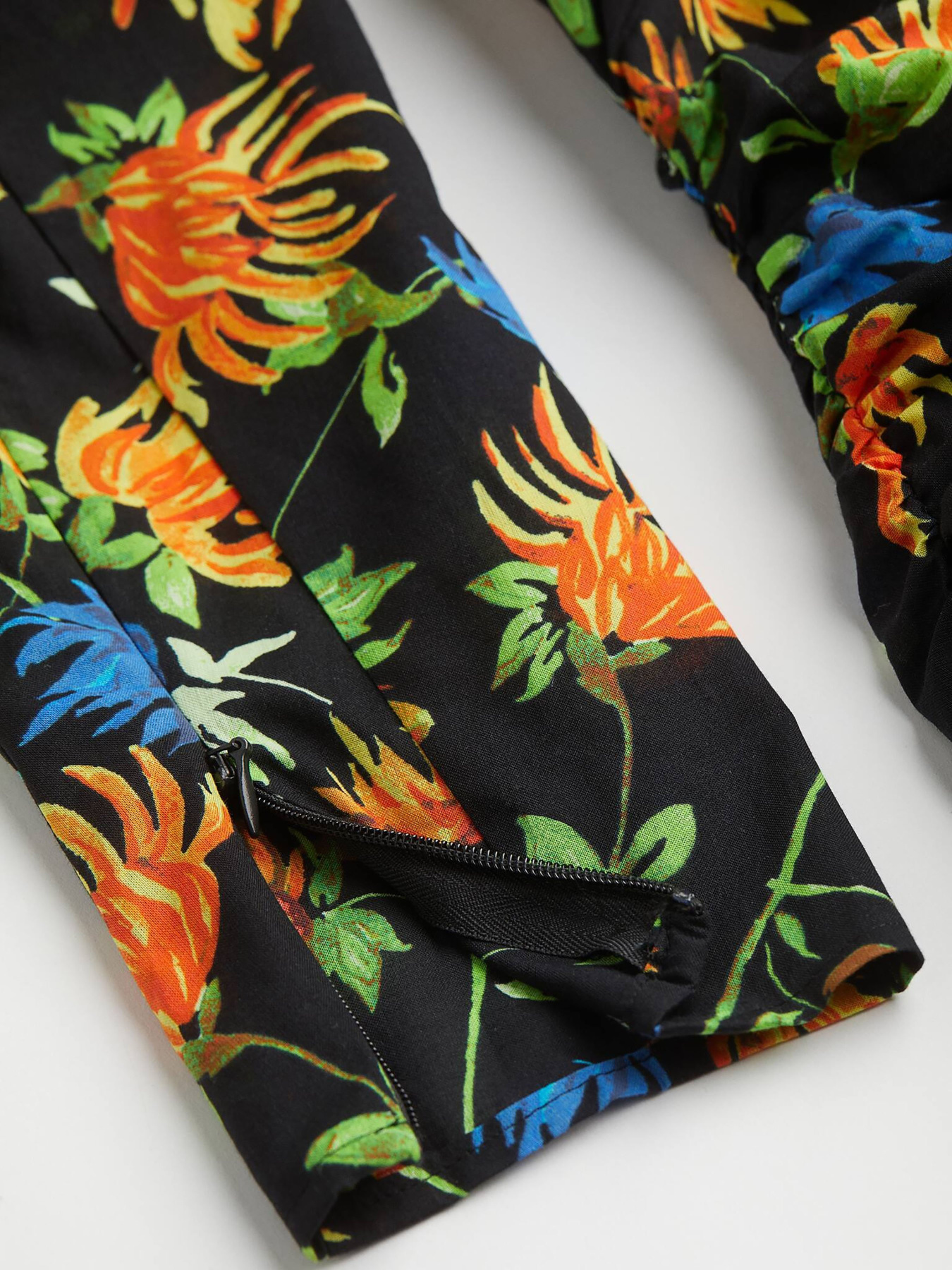 Платье мини H&M модель 73414 Фото