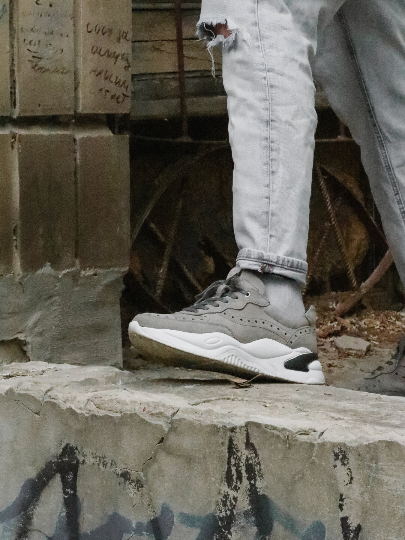 Кроссовки Legessy модель FLOYD_GREY Фото