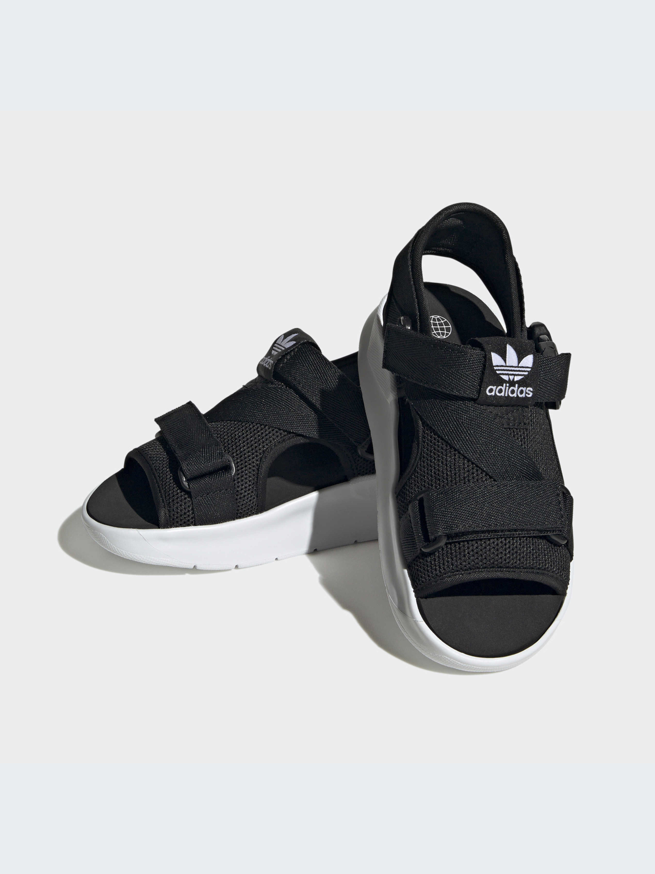 Сандалии Adidas модель HQ6046 Сандалии Adidas модель HQ6046 Фото