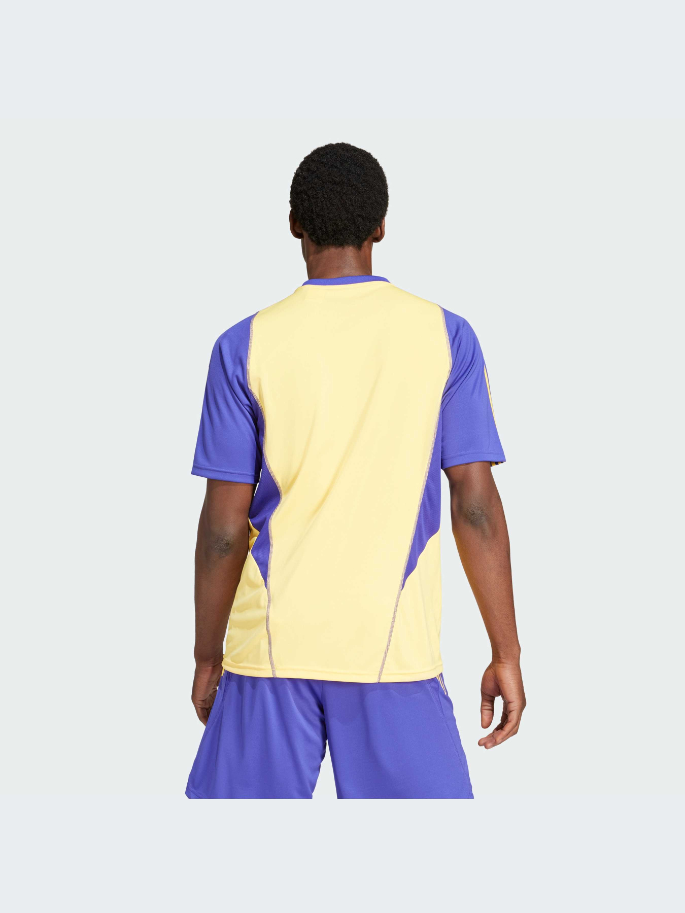 Футболка спортивная Adidas Tiro модель IQ0547 Фото