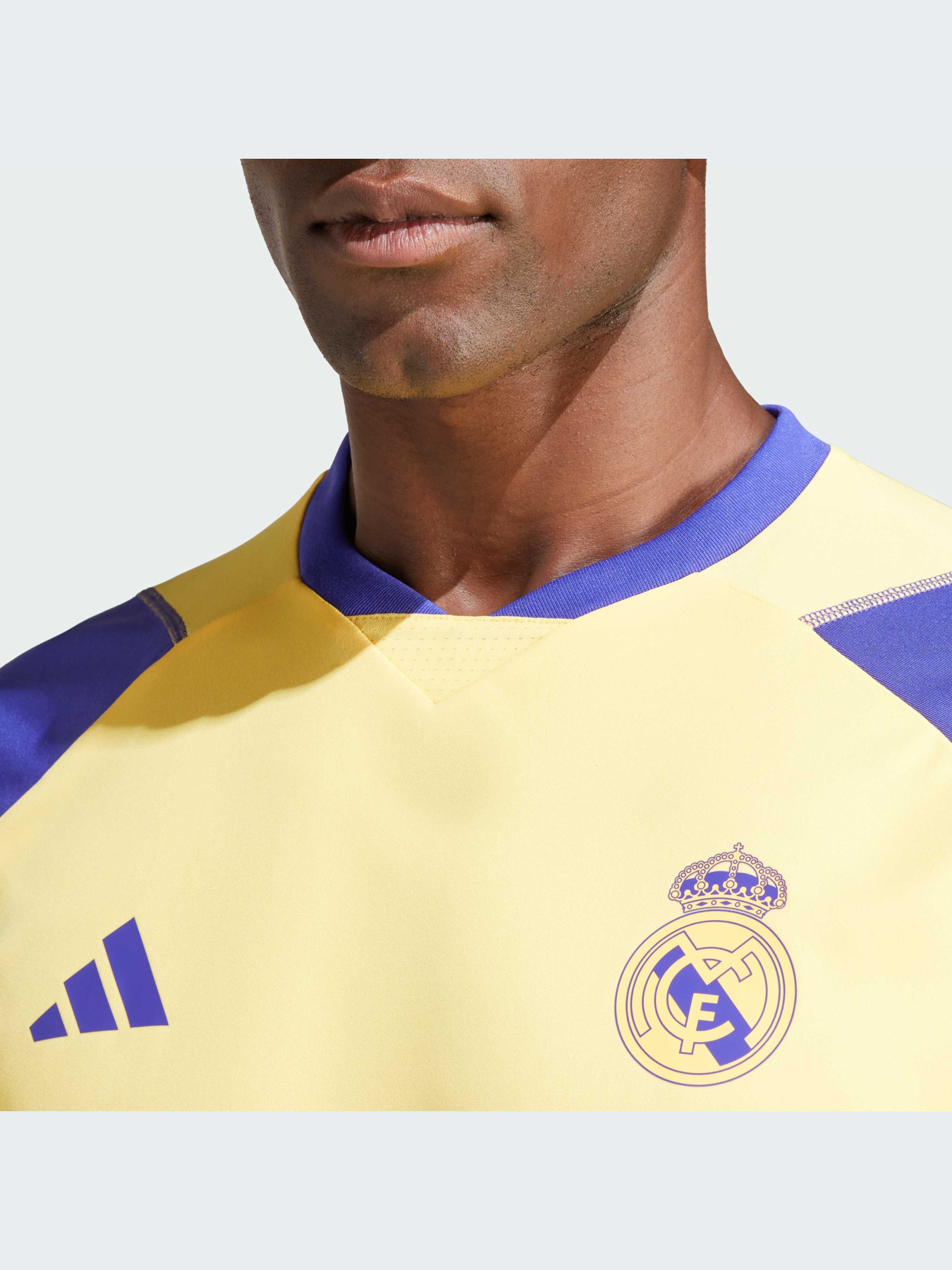 Спортивна футболка Adidas Tiro модель IQ0547 Фото