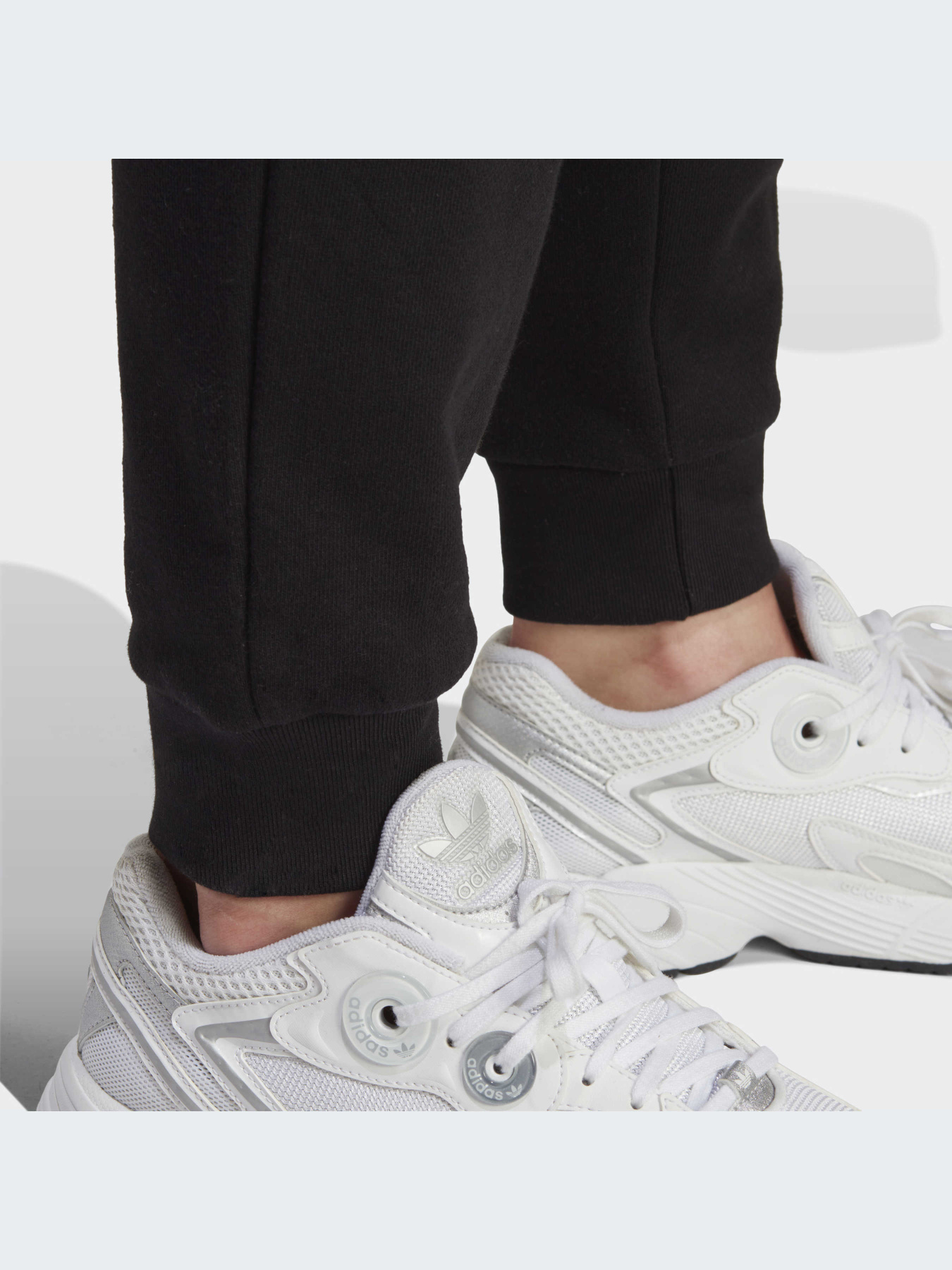 Джоггеры Adidas модель IA6479 Фото