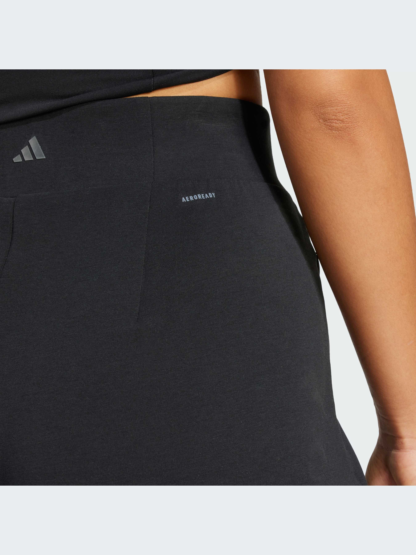 Штаны спортивные Adidas модель IU1823 Фото