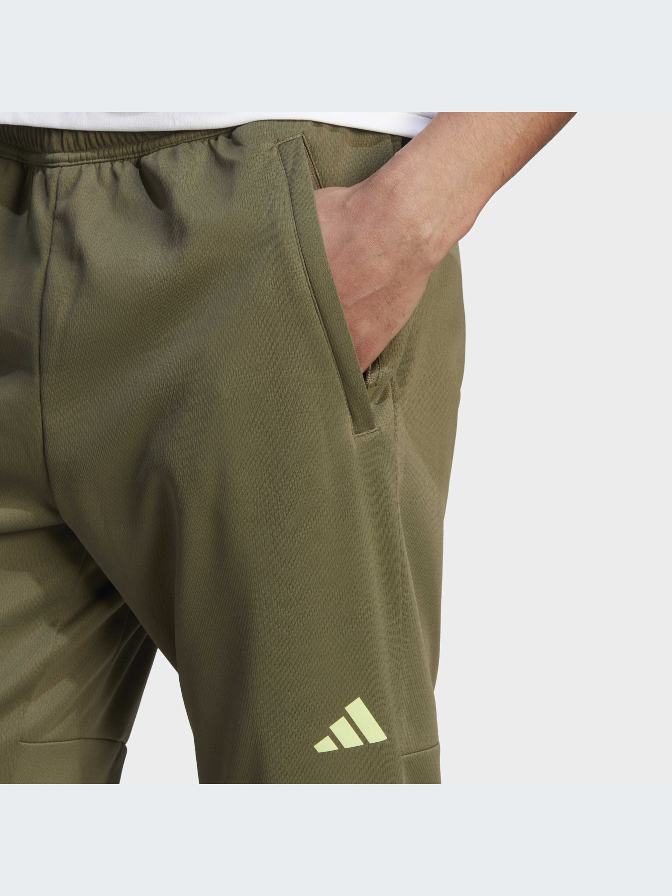 Спортивні штани Adidas модель IJ9611 Фото