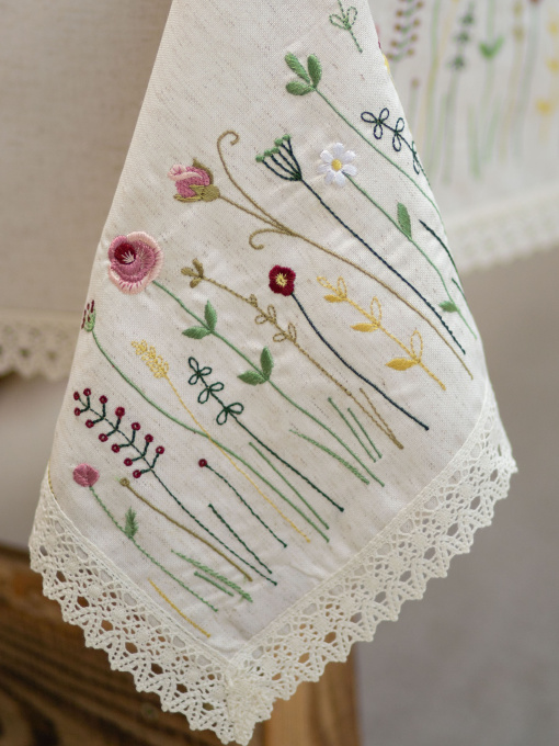 Вишита скатертина "Прованс" Едельвіка модель 72-25-08 Фото