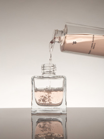 Парфюмерный наполнитель для диффузора Пион и домашний сад Sister’s Aroma модель 4820227782789 Фото