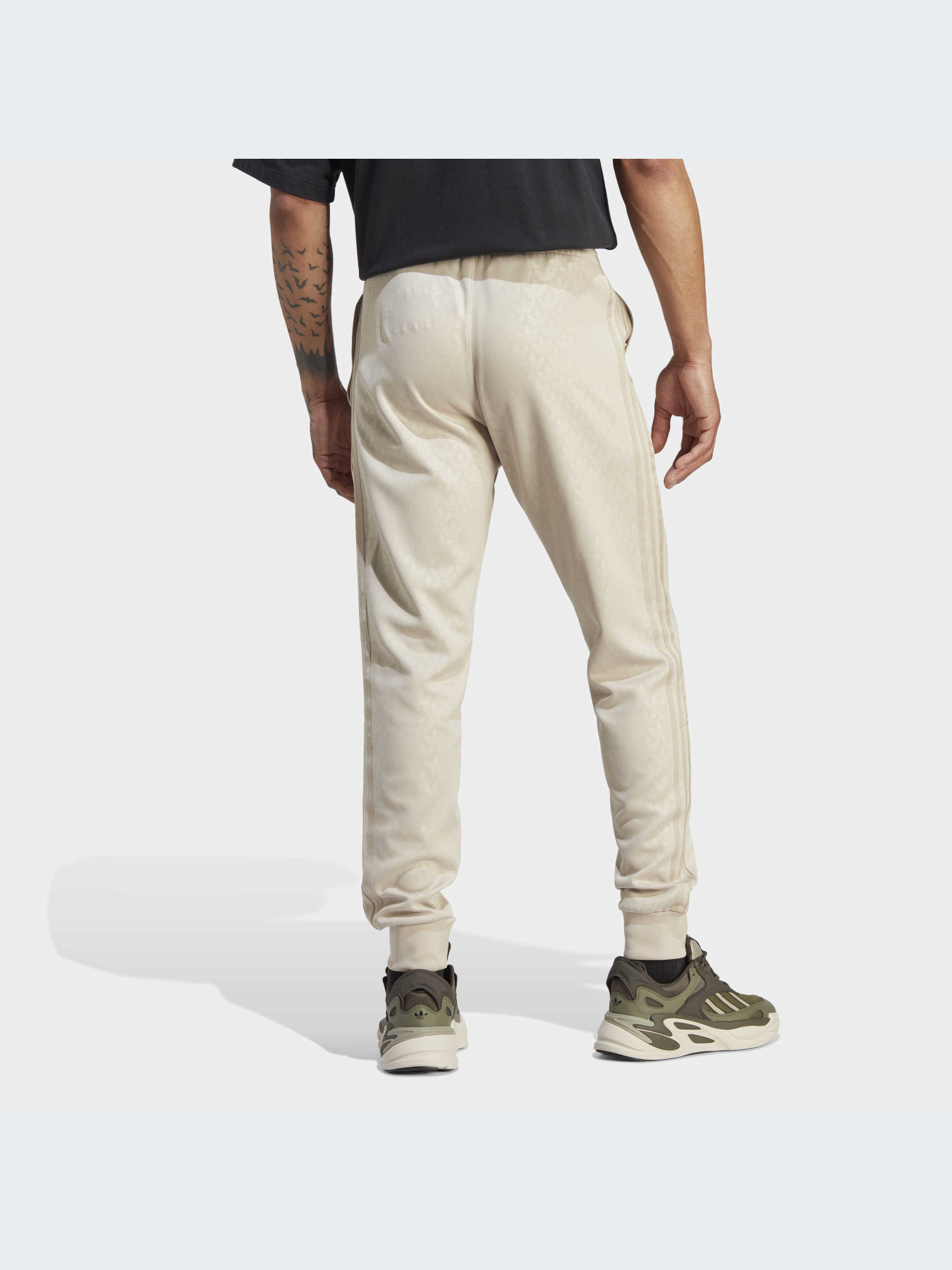 Джоггеры Adidas Graphics модель IJ5690 Фото