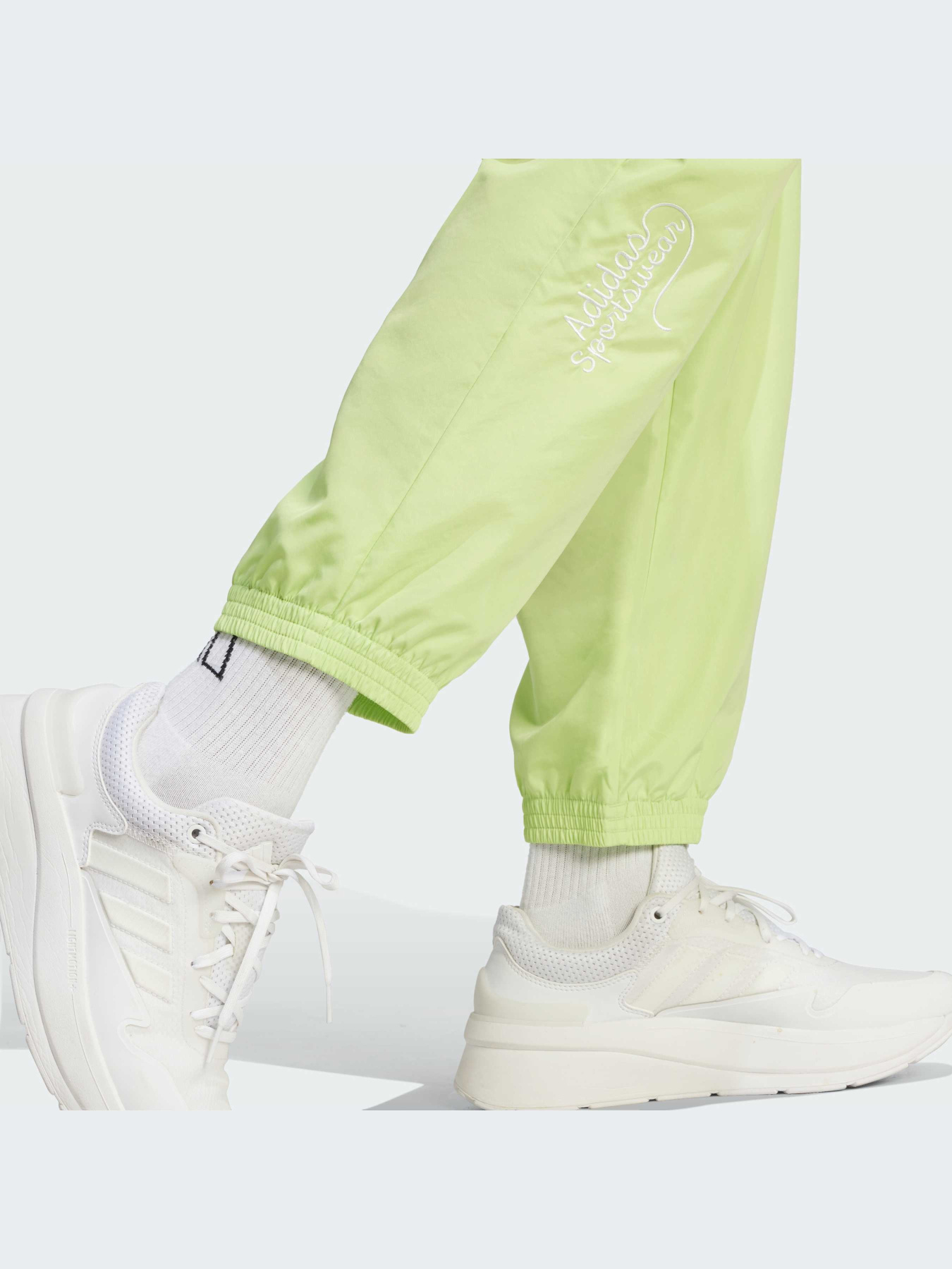 Спортивні штани Adidas модель IJ8748 Фото