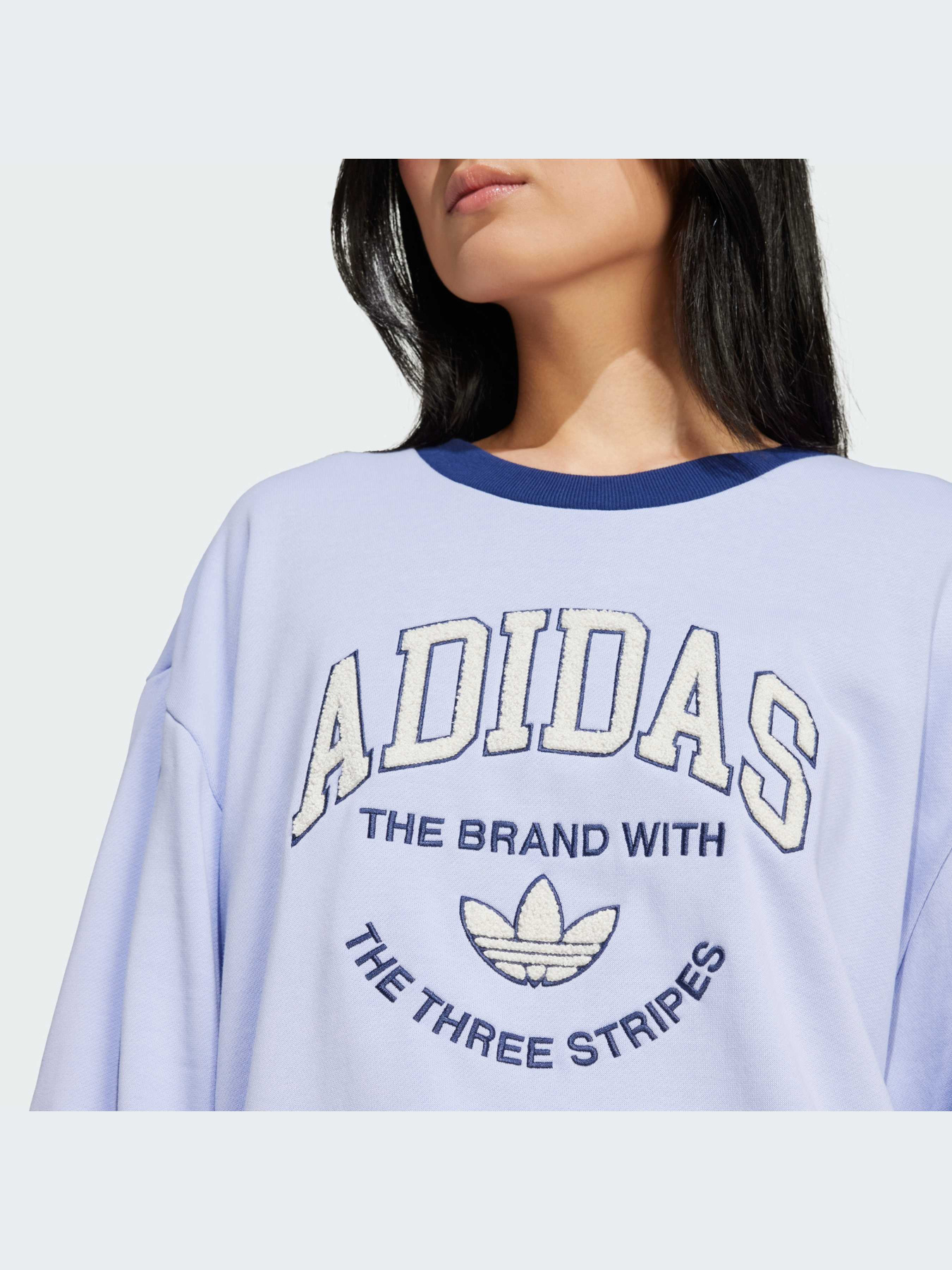 Худі та світшоти Adidas Graphics модель IT4271 Фото