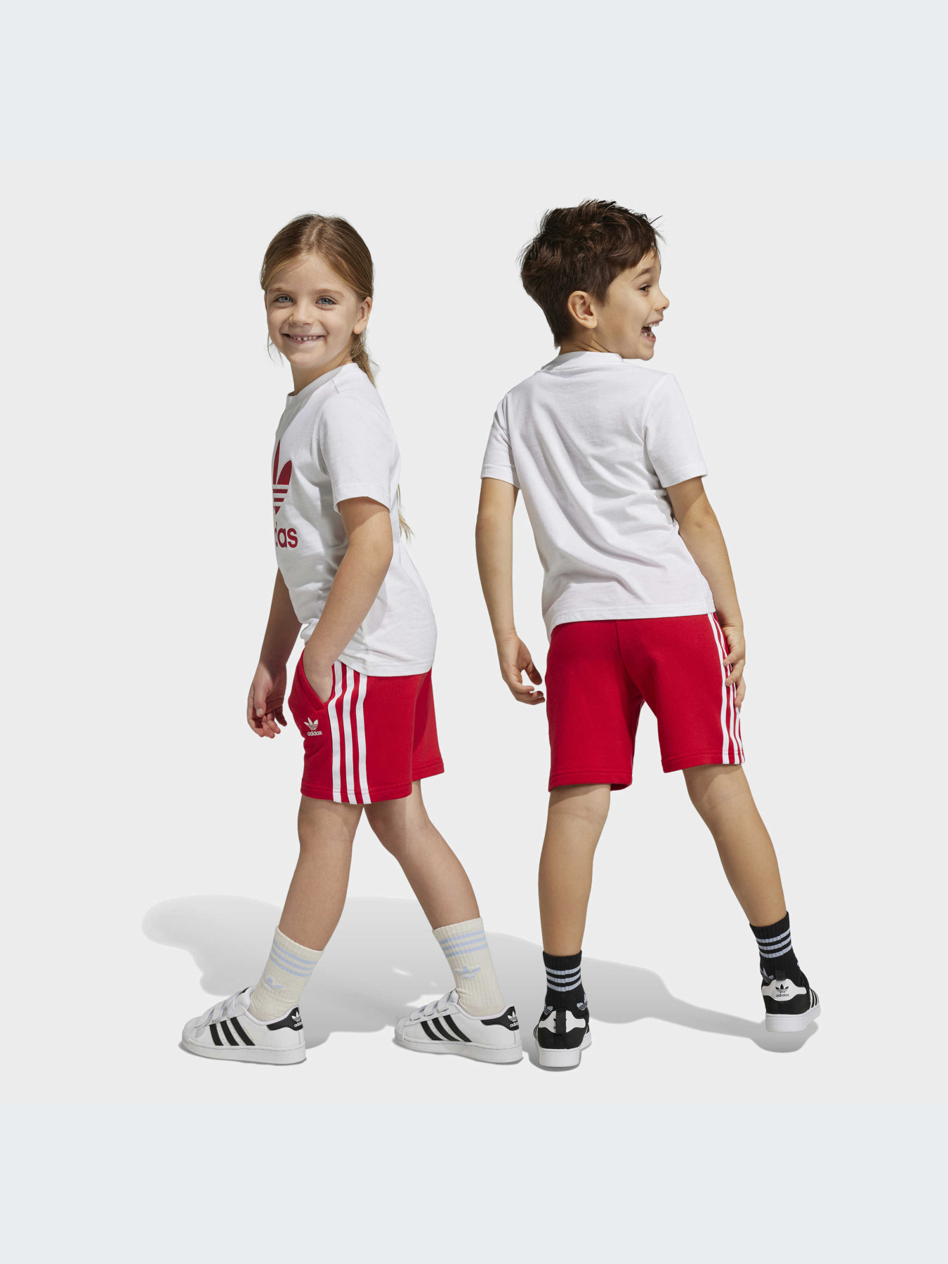 Спортивный комплект Adidas Adicolor модель IB9894 Фото