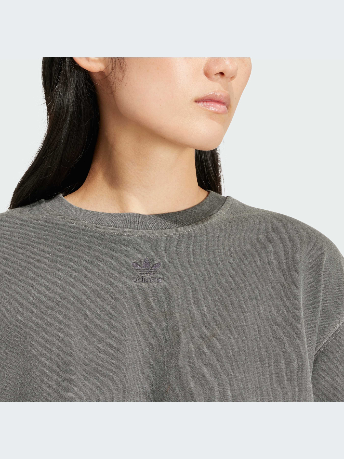 Топ Adidas модель IT9883 Фото