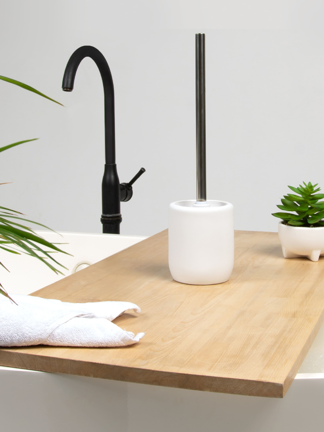 Ершик для унитаза белый Milan MBM HOME модель BA-25 WHITE Фото