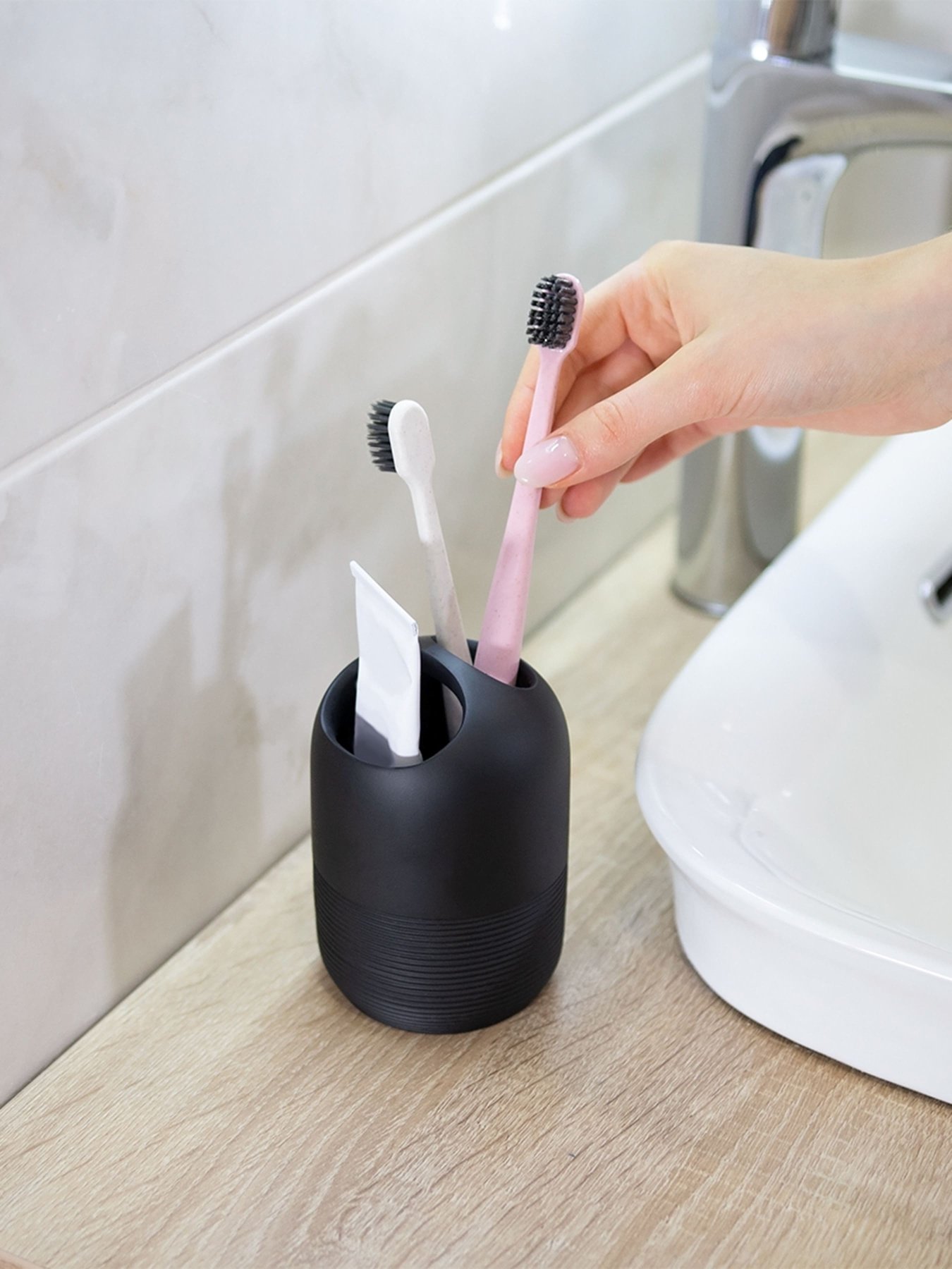 Подставка для зубных щеток и пасты черная Boston MBM MY HOME модель BA-03 BLACK Фото