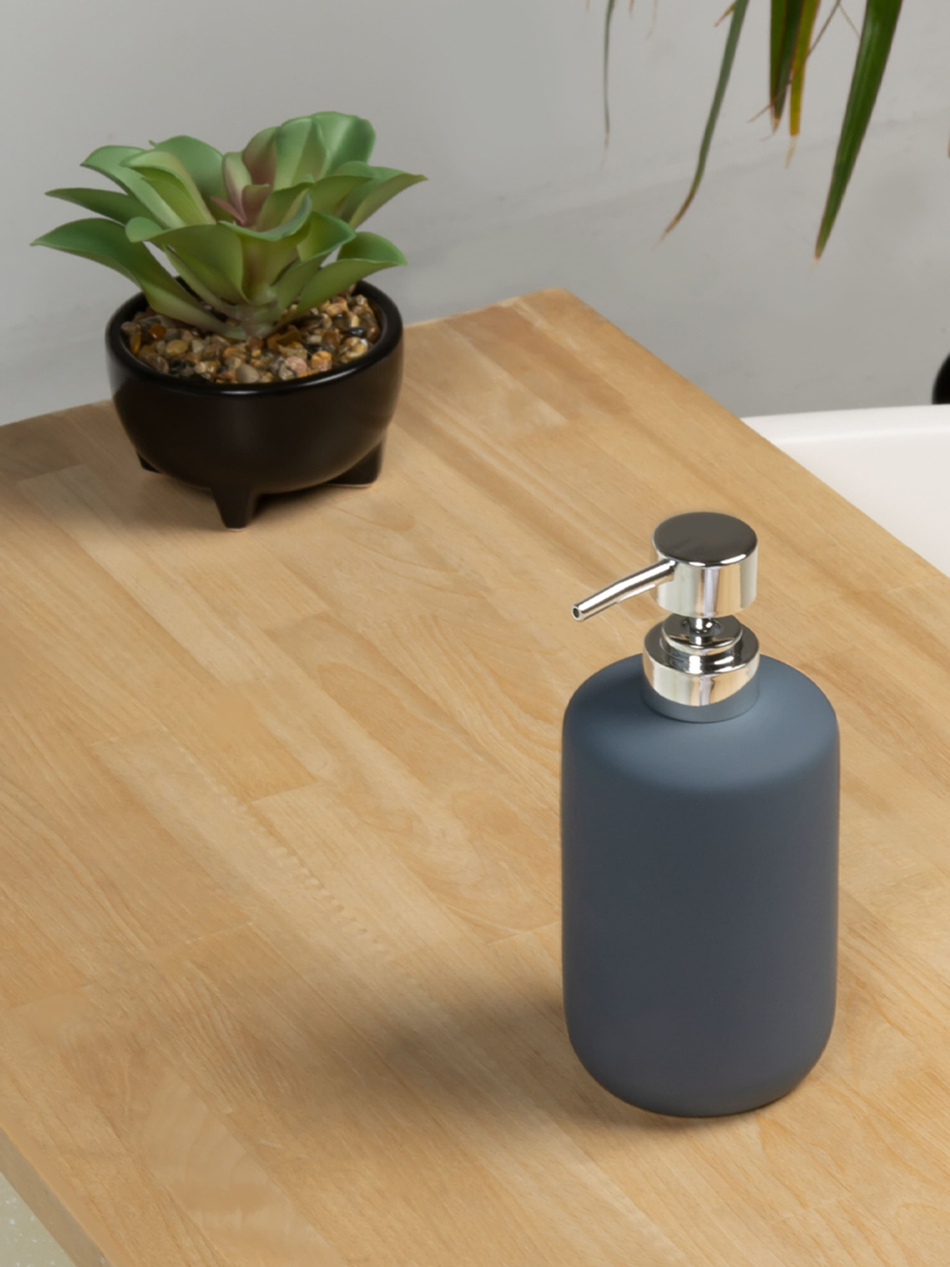 Диспенсер для жидкого мыла серый Milan MBM MY HOME модель BA-23 GRAY Фото