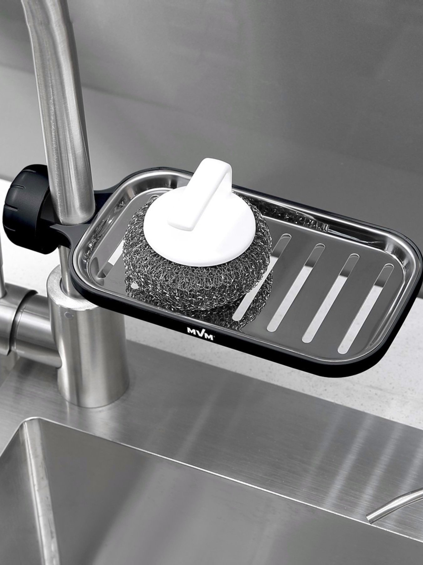 Полиця на душову штангу та змішувач з фіксатором чорна MBM HOME модель BP-22 BLACK Фото