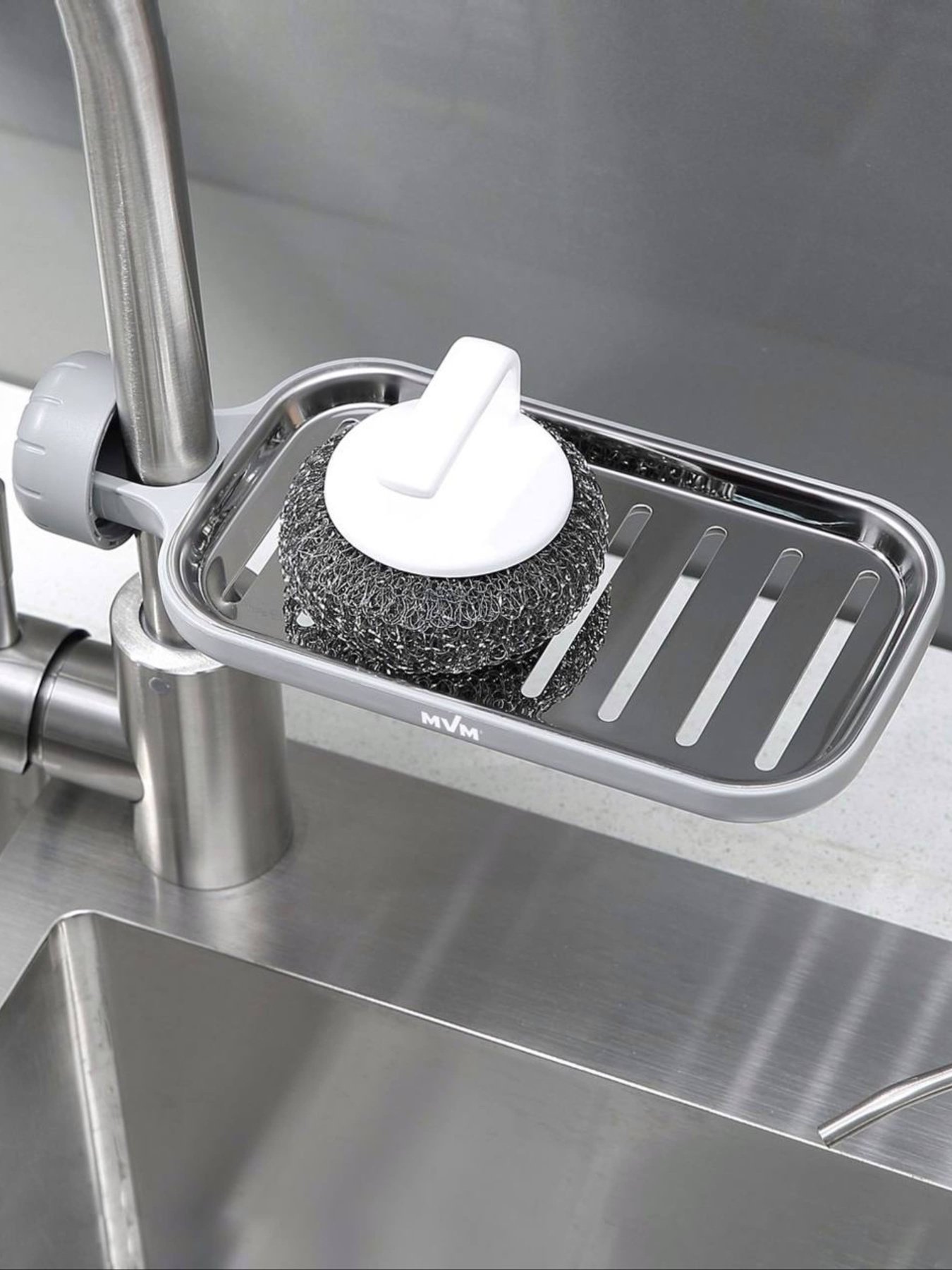 Полка на душевую штангу и смеситель с фиксатором серая MBM MY HOME модель BP-22 GRAY Фото